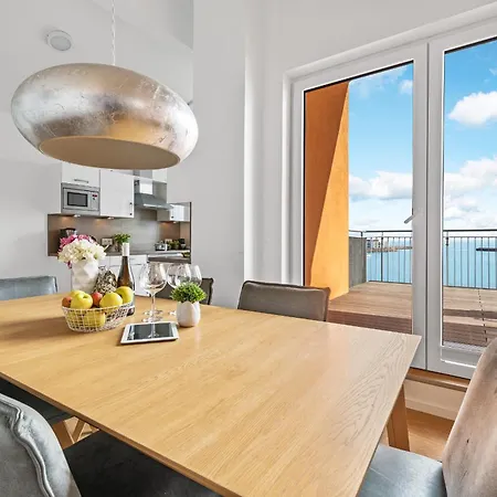 Ocean King- Penthouse, Ostseeblick, Balkon, Kamin *