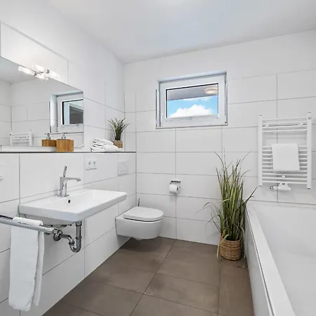 Ocean King- Penthouse, Ostseeblick, Balkon, Kamin * Ольпениц